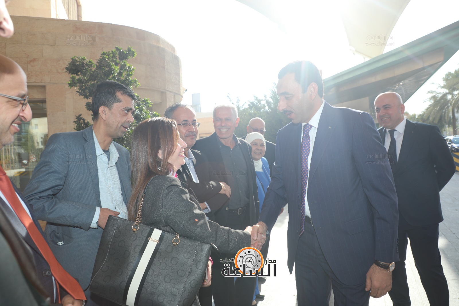 Madar Al-Saa Images 0.20585693179163544