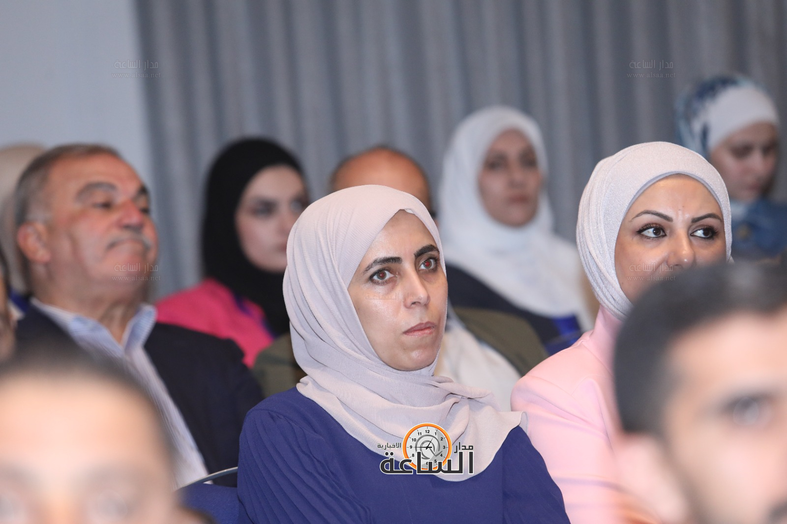 Madar Al-Saa Images 0.4147256474847185