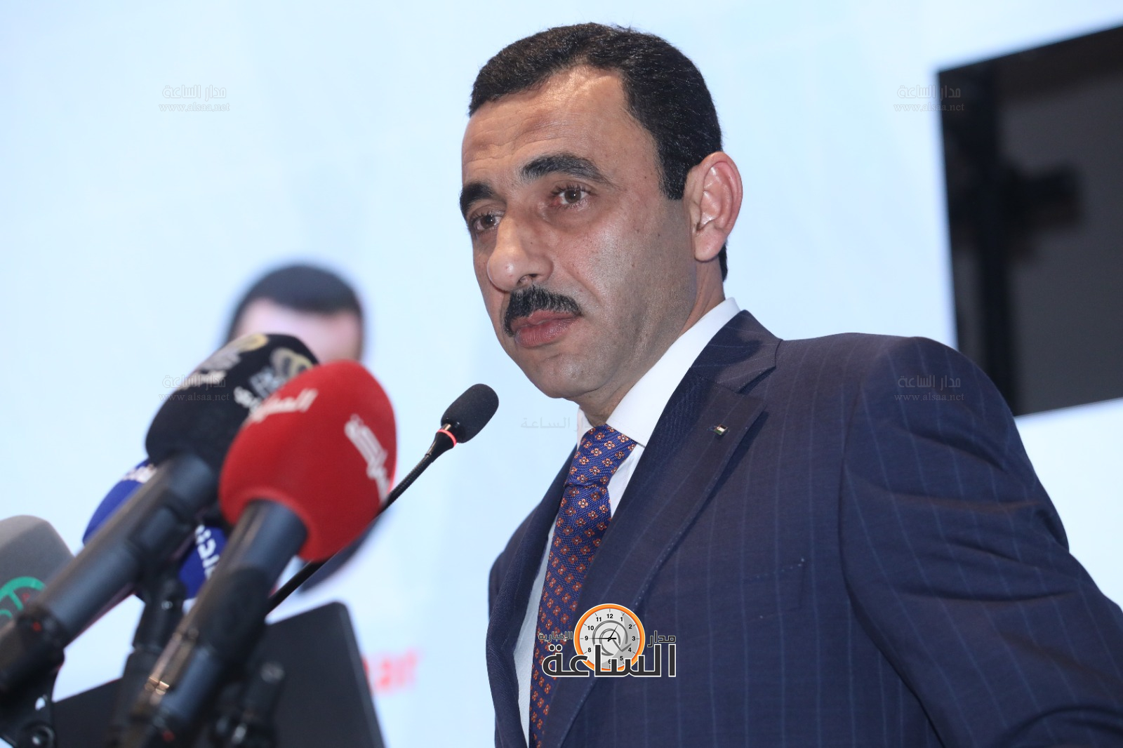 Madar Al-Saa Images 0.38909037050081263