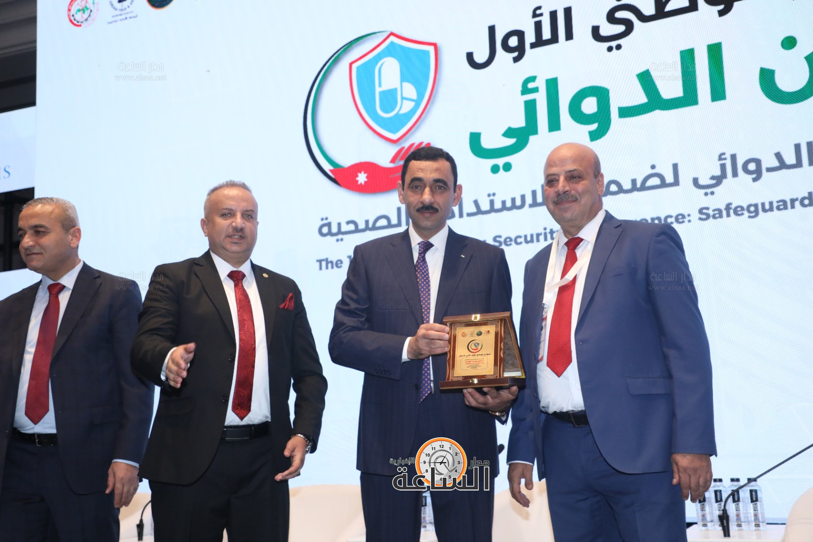 Madar Al-Saa Images 0.6041178215627416