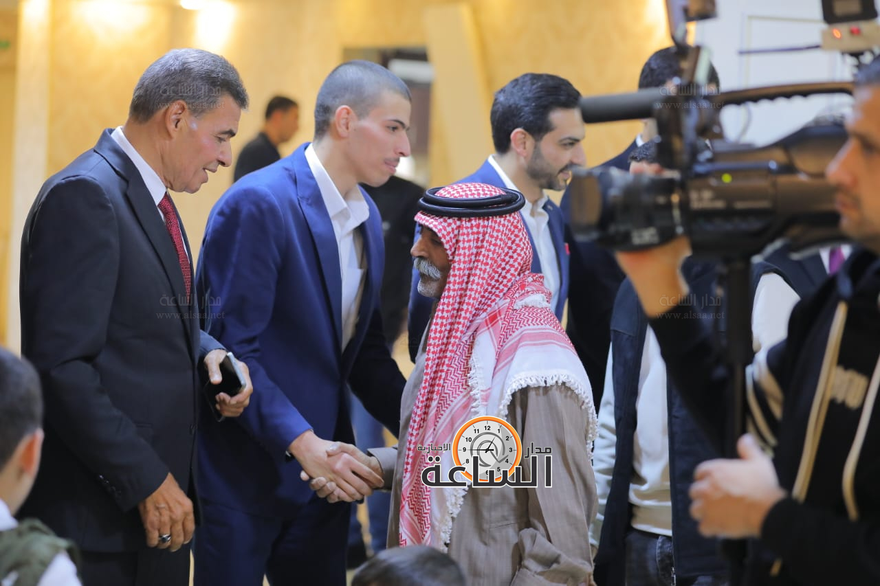 Madar Al-Saa Images 0.9330105369919433