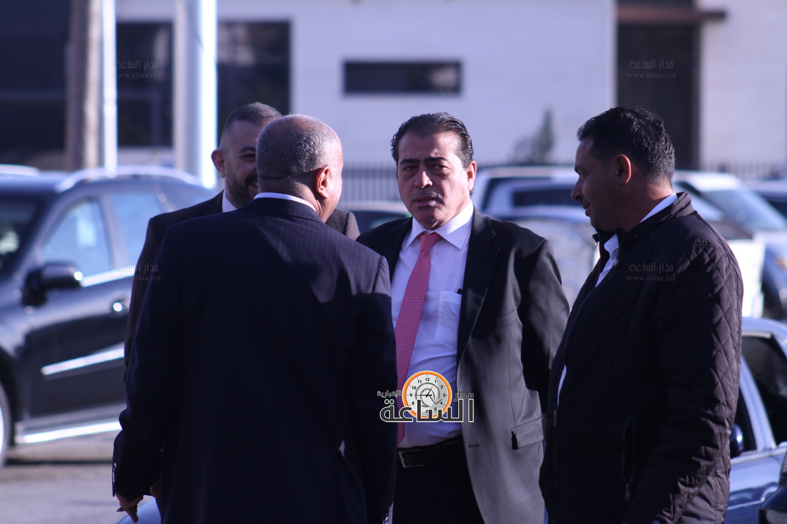 Madar Al-Saa Images 0.40448857255919113