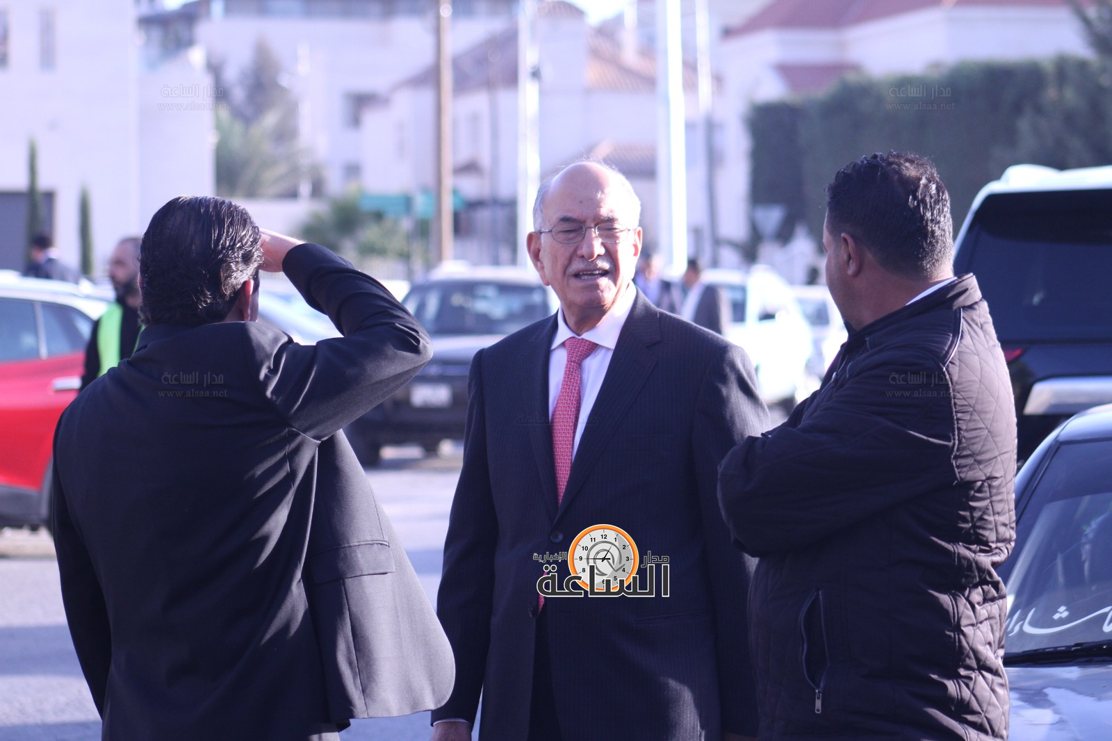 Madar Al-Saa Images 0.41153741764802376