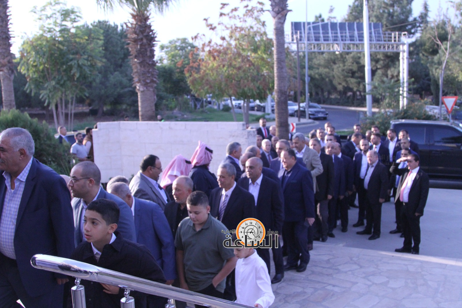 Madar Al-Saa Images 0.4367628557529648