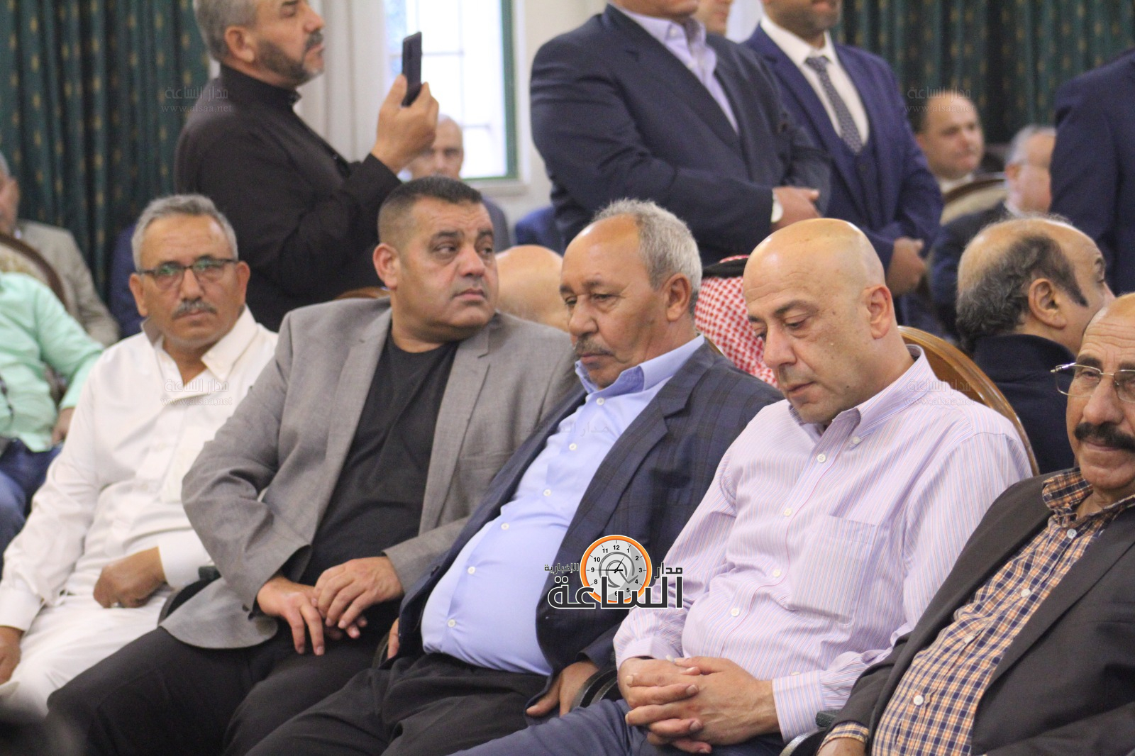 Madar Al-Saa Images 0.8633328389833057