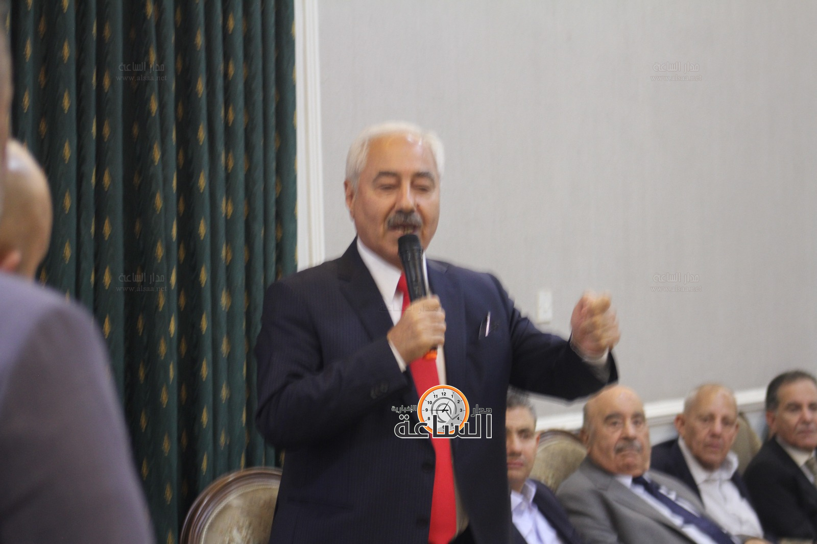 Madar Al-Saa Images 0.553845752373318