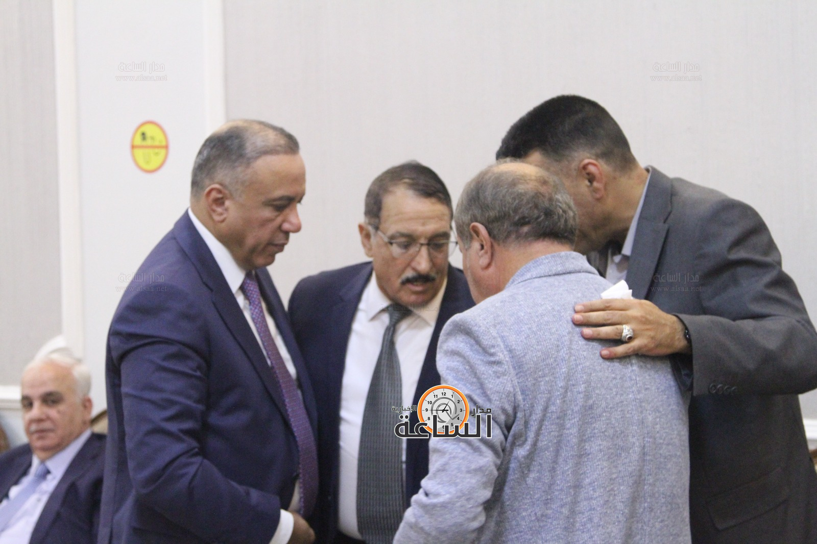 Madar Al-Saa Images 0.38460315834283376