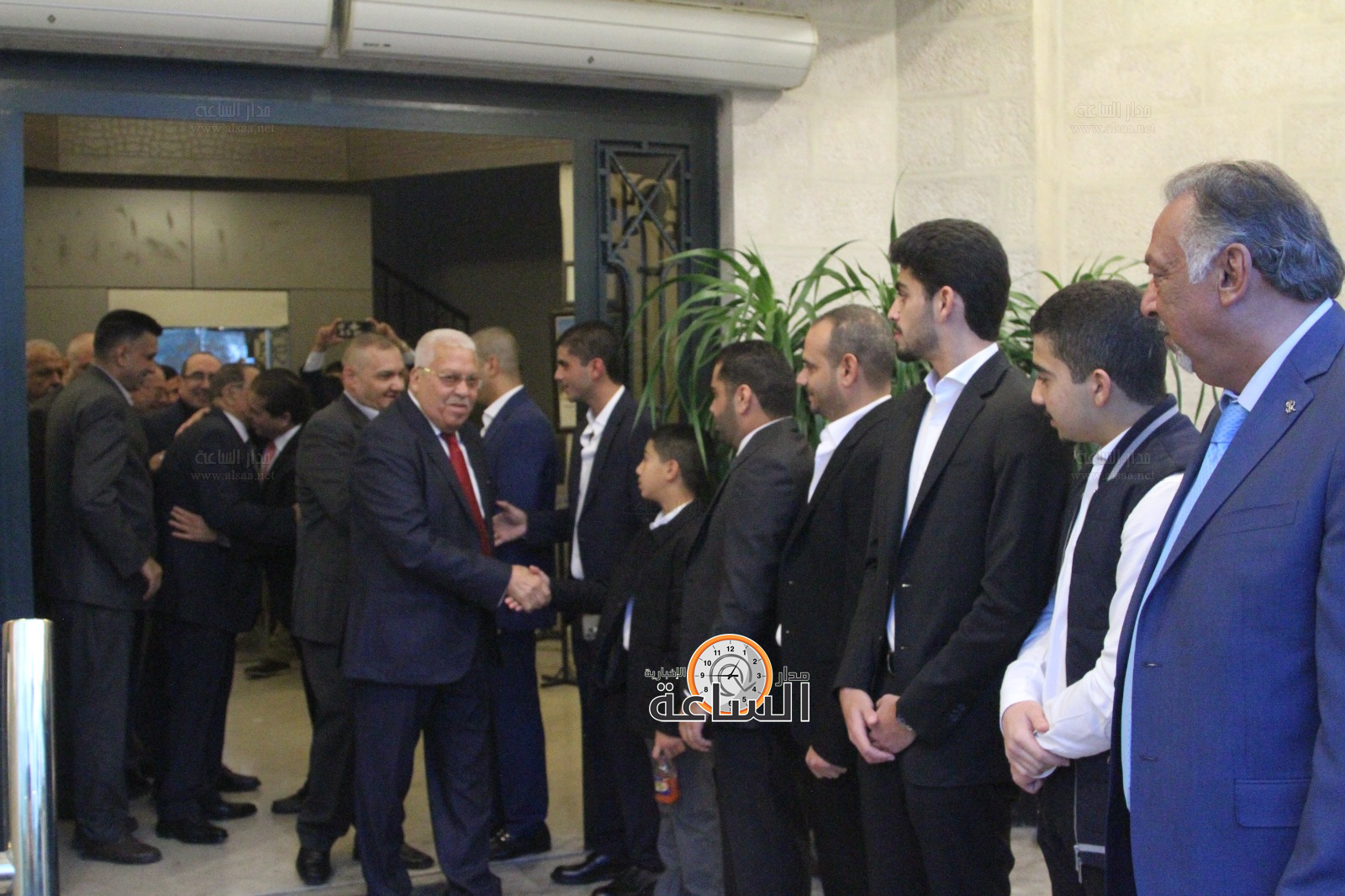 Madar Al-Saa Images 0.05644287918521029