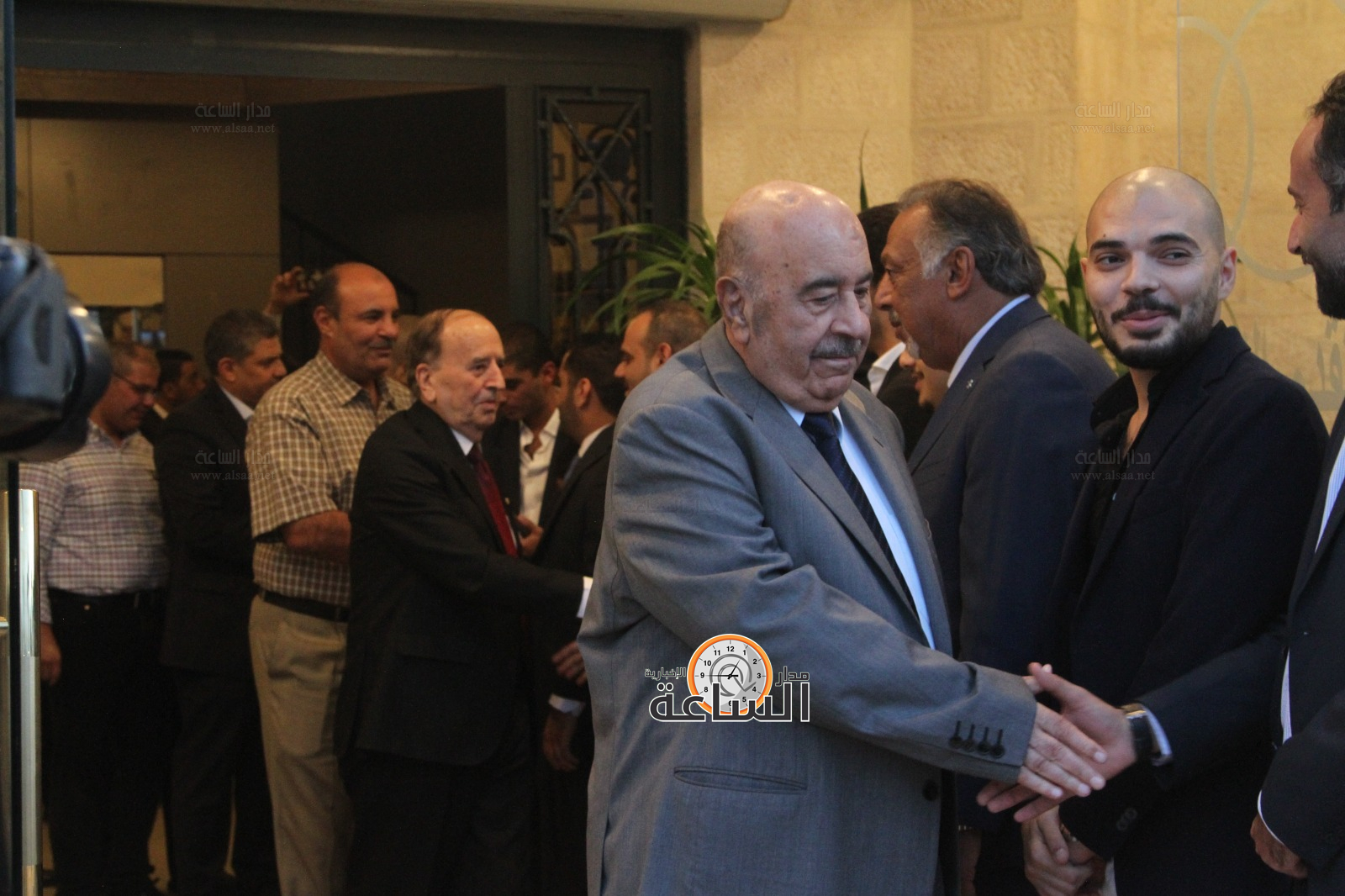 Madar Al-Saa Images 0.5429345978554481