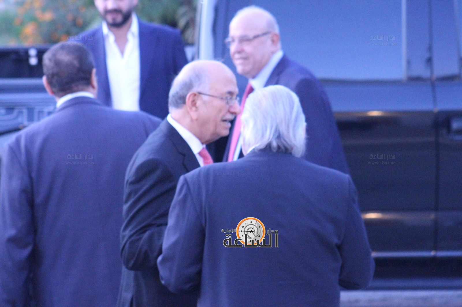 Madar Al-Saa Images 0.9149015328984003