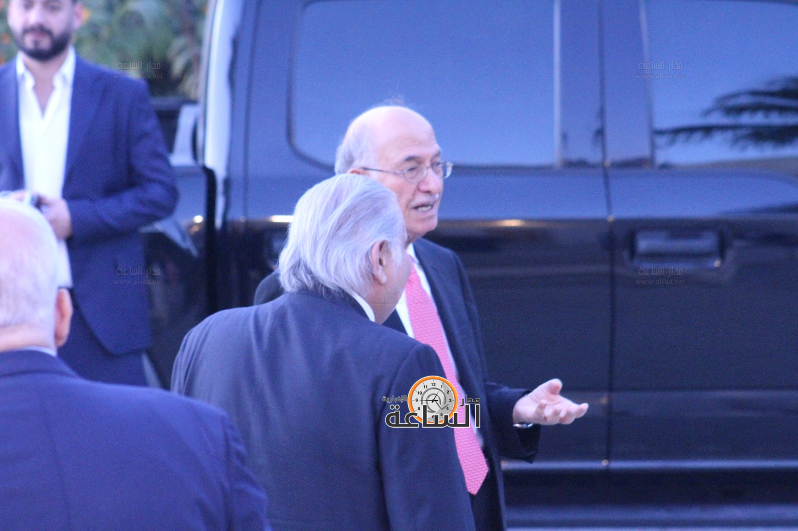 Madar Al-Saa Images 0.3838718592274464