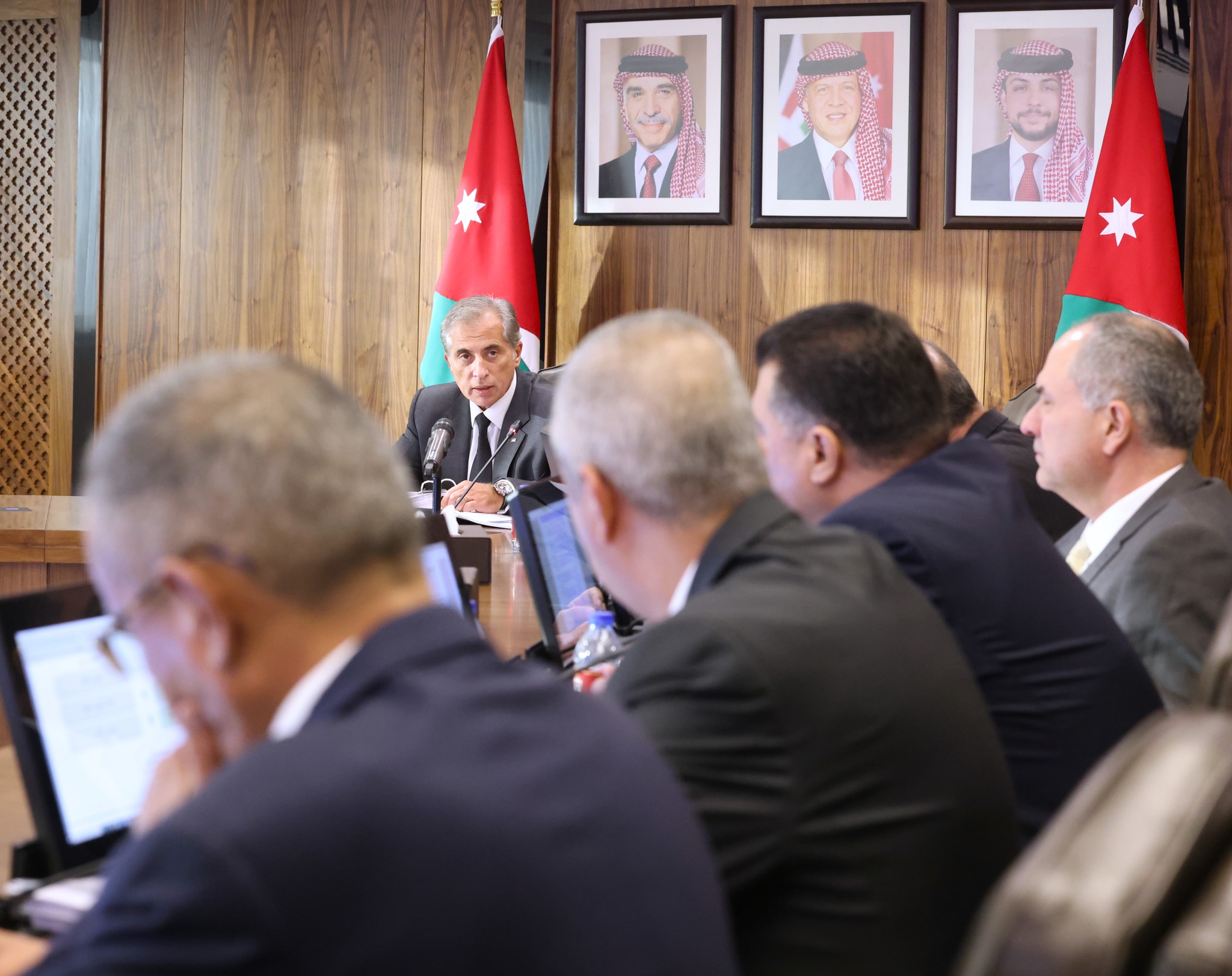 Madar Al-Saa Images 0.9312427096265758