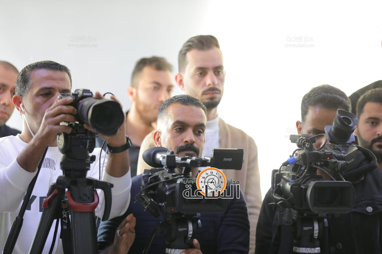 Madar Al-Saa Images 0.8096471904300928