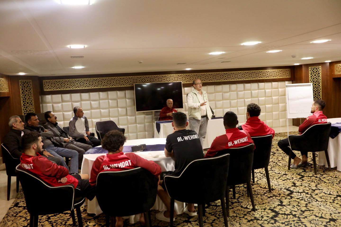 Madar Al-Saa Images 0.2130484626038216