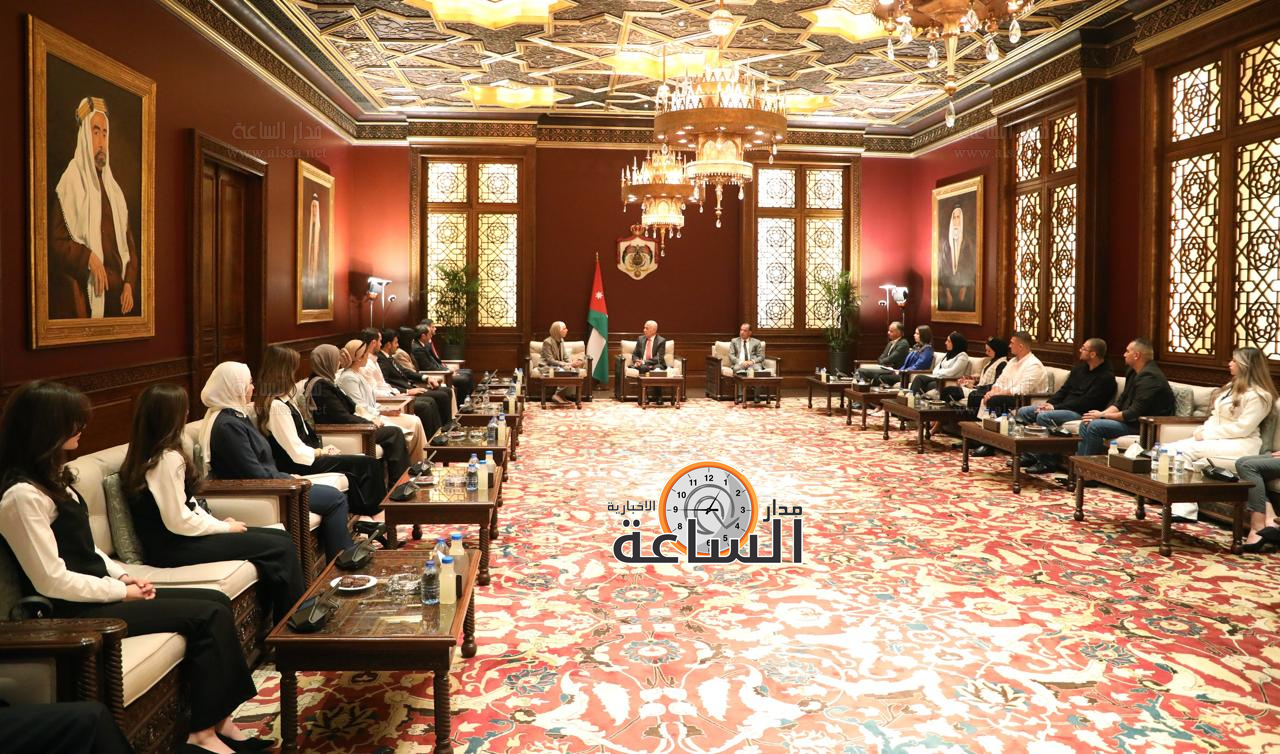 Madar Al-Saa Images 0.7487680471652081