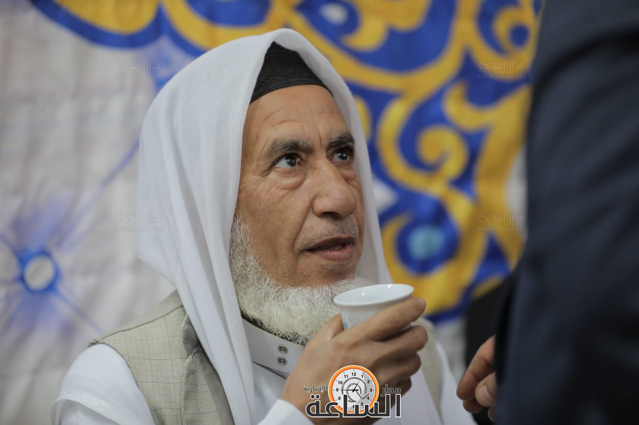 Madar Al-Saa Images 0.9996172724001646