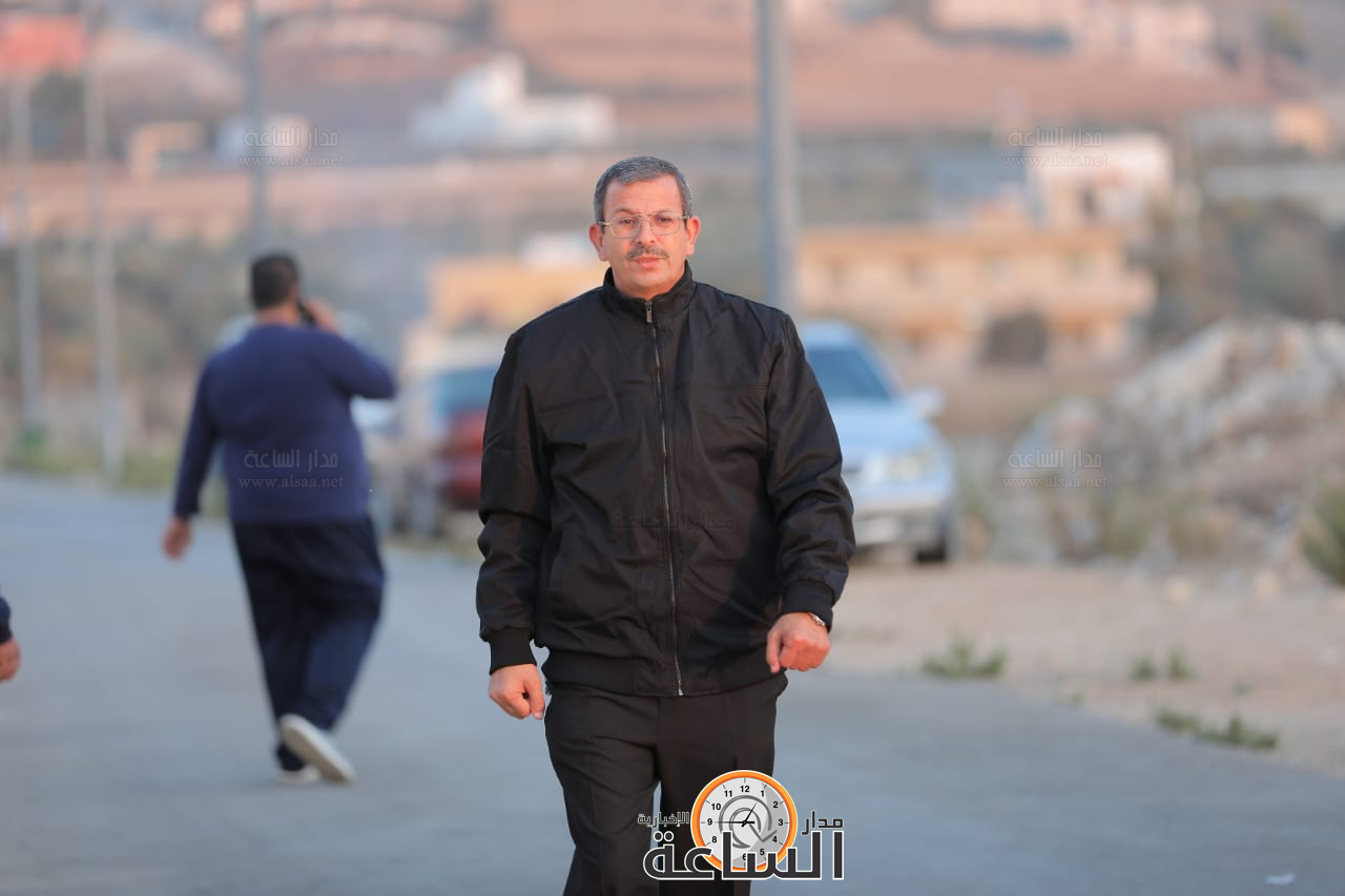 Madar Al-Saa Images 0.44164544950652185