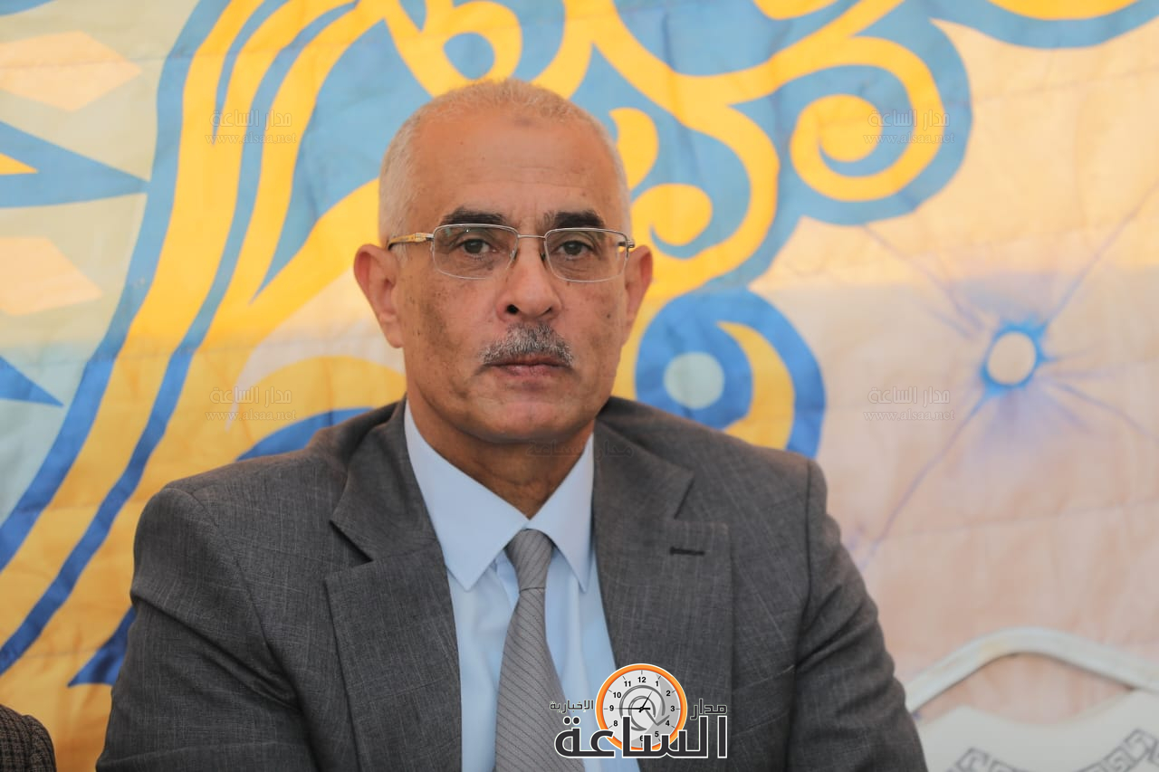 Madar Al-Saa Images 0.9900789363687161