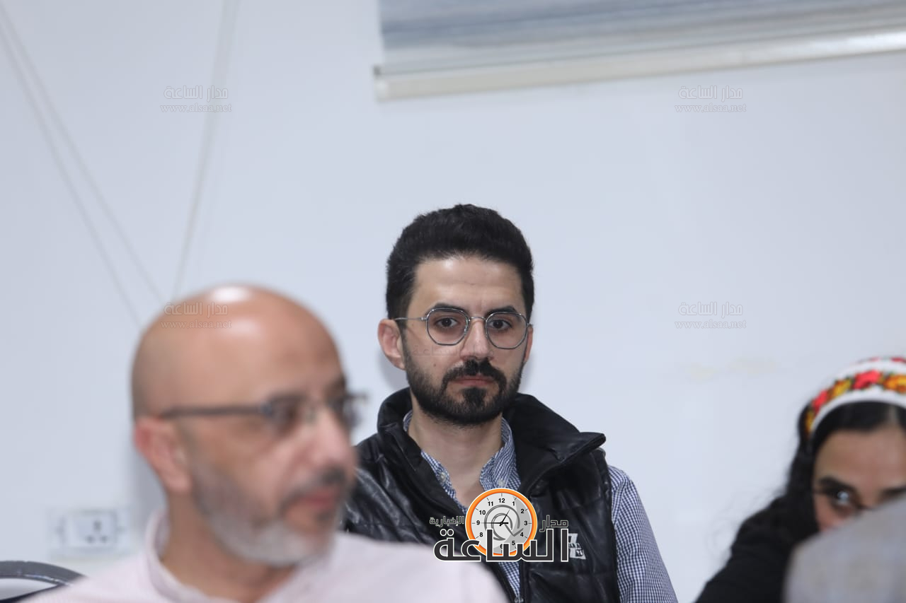 Madar Al-Saa Images 0.7158062857523766