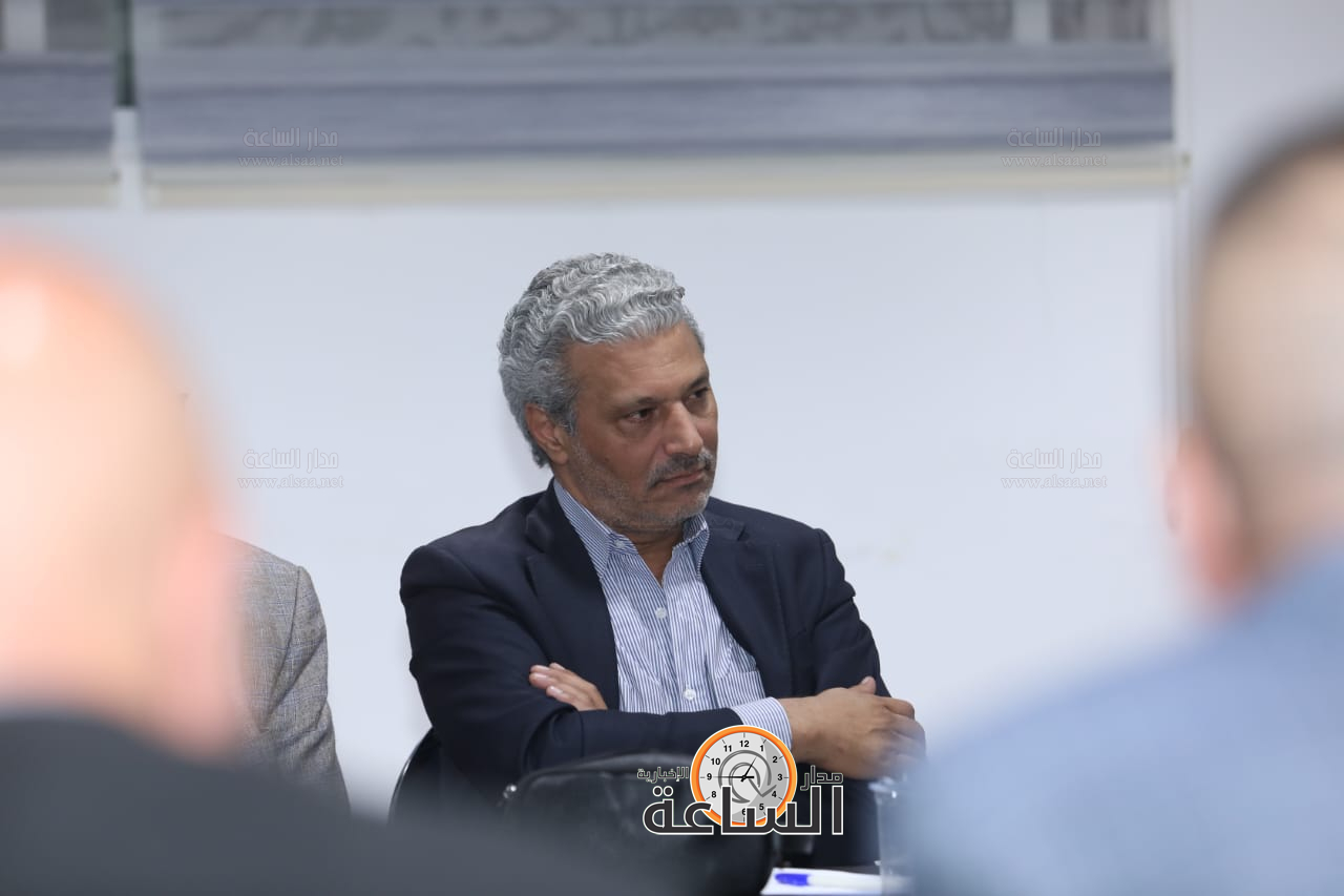 Madar Al-Saa Images 0.8564564146680285