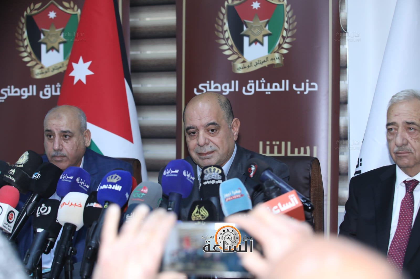 Madar Al-Saa Images 0.32132059358866516