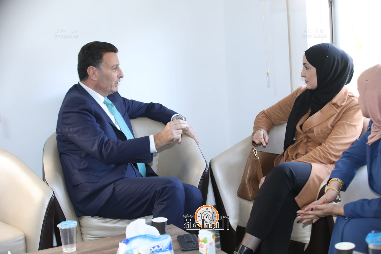 Madar Al-Saa Images 0.6402409710331307