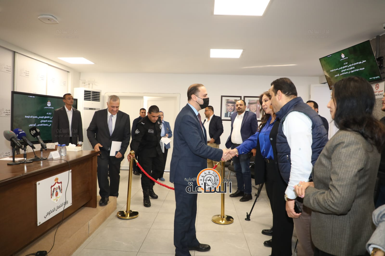 Madar Al-Saa Images 0.6786367343250468