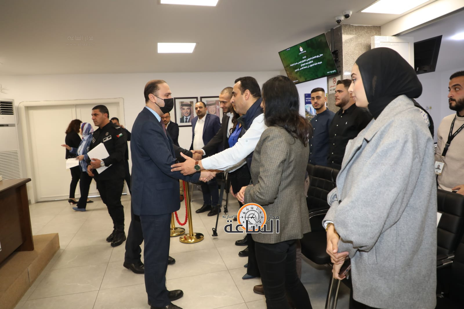 Madar Al-Saa Images 0.8424454185167203