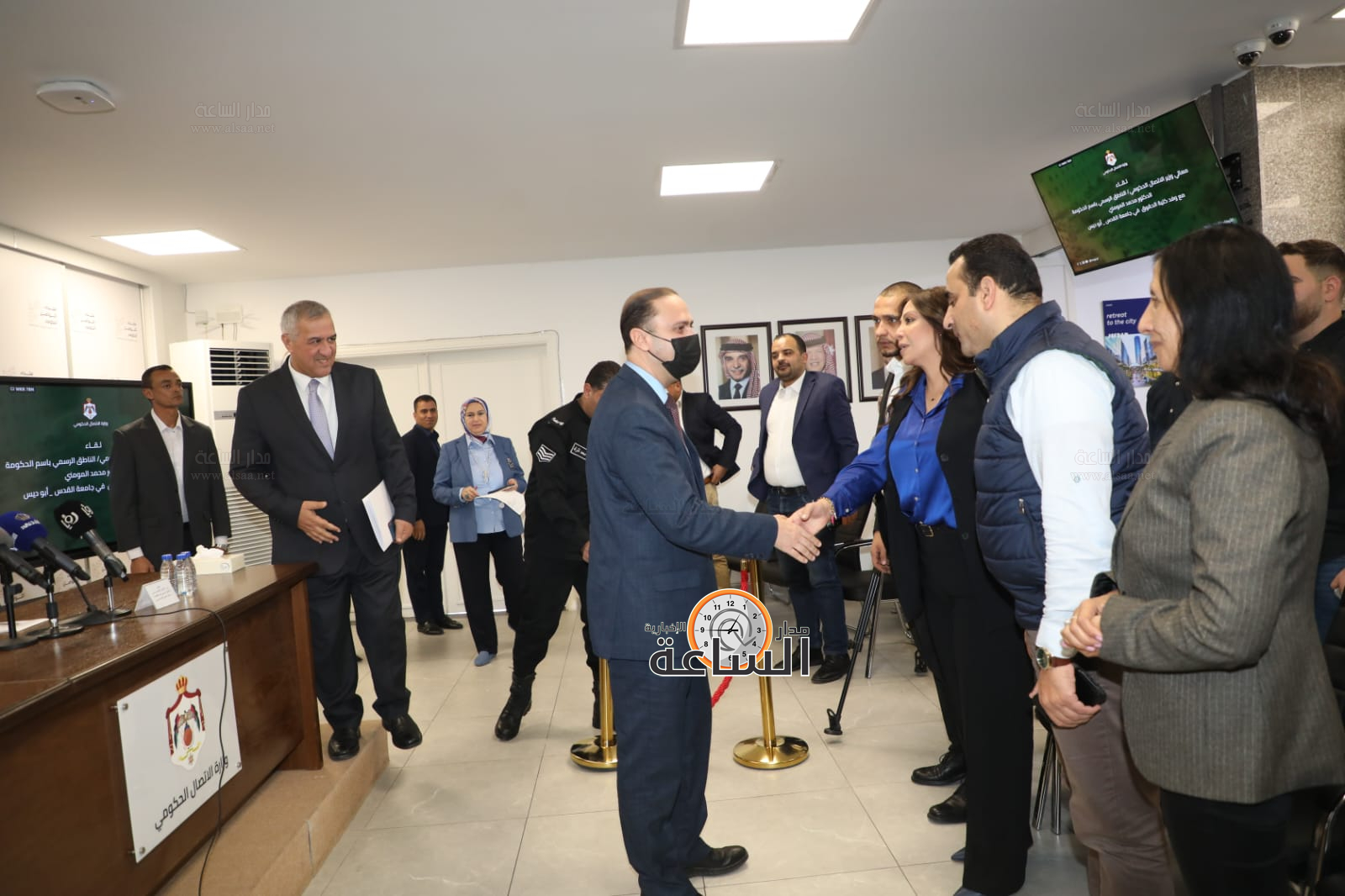 Madar Al-Saa Images 0.27615624649623793