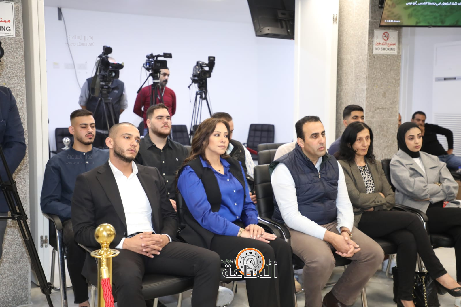 Madar Al-Saa Images 0.9786171178903793