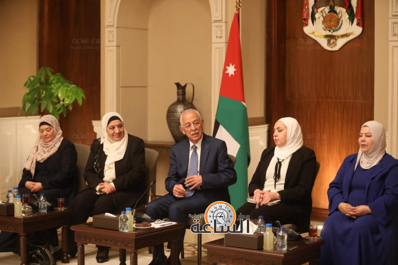 Madar Al-Saa Images 0.4488709852432229