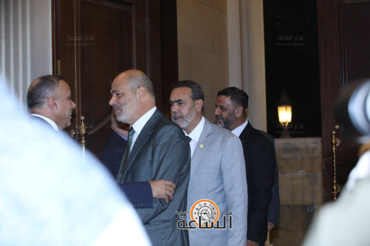 Madar Al-Saa Images 0.13345585154015893