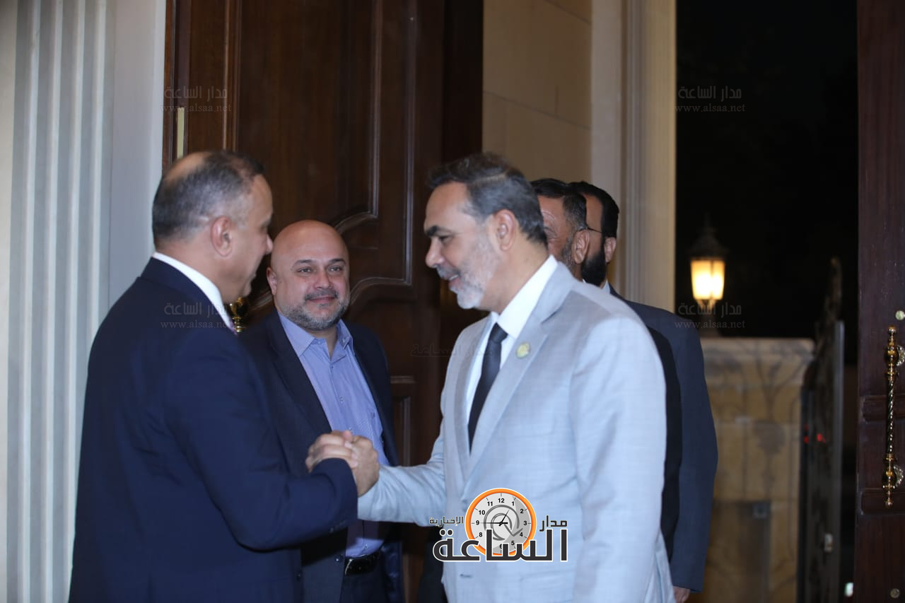 Madar Al-Saa Images 0.06908003212423819