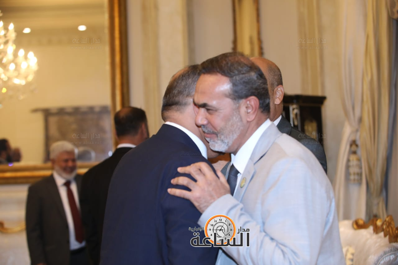 Madar Al-Saa Images 0.5207553166592025