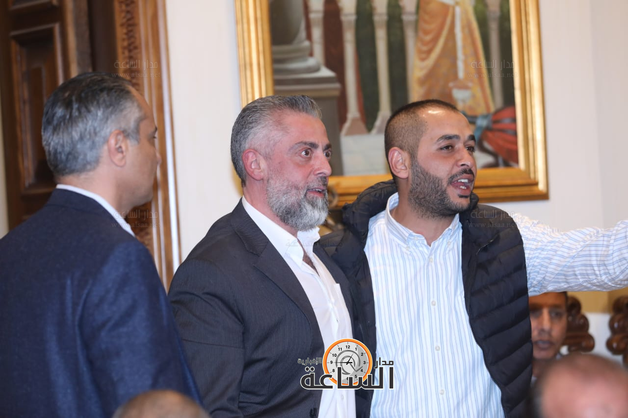 Madar Al-Saa Images 0.12827183960438537