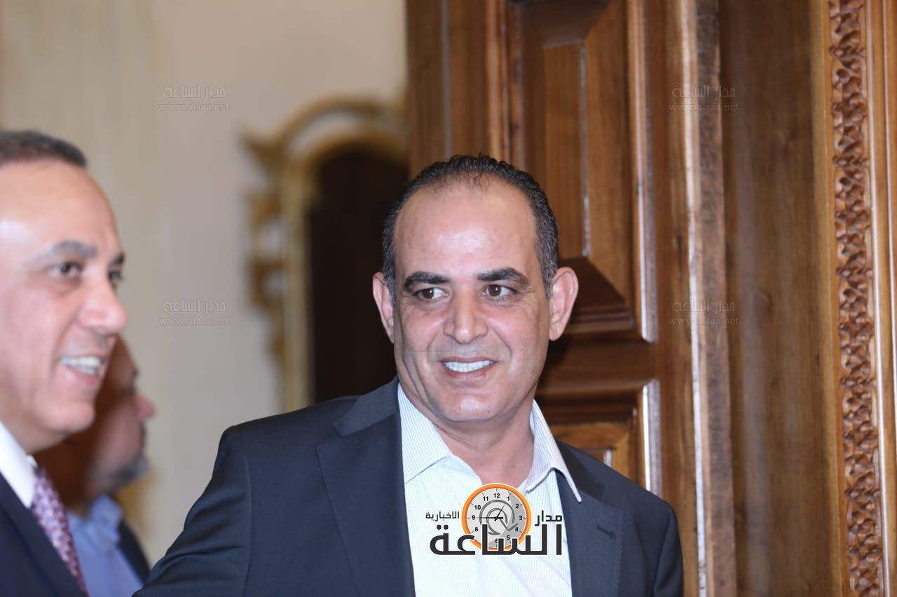 Madar Al-Saa Images 0.09612662985929799