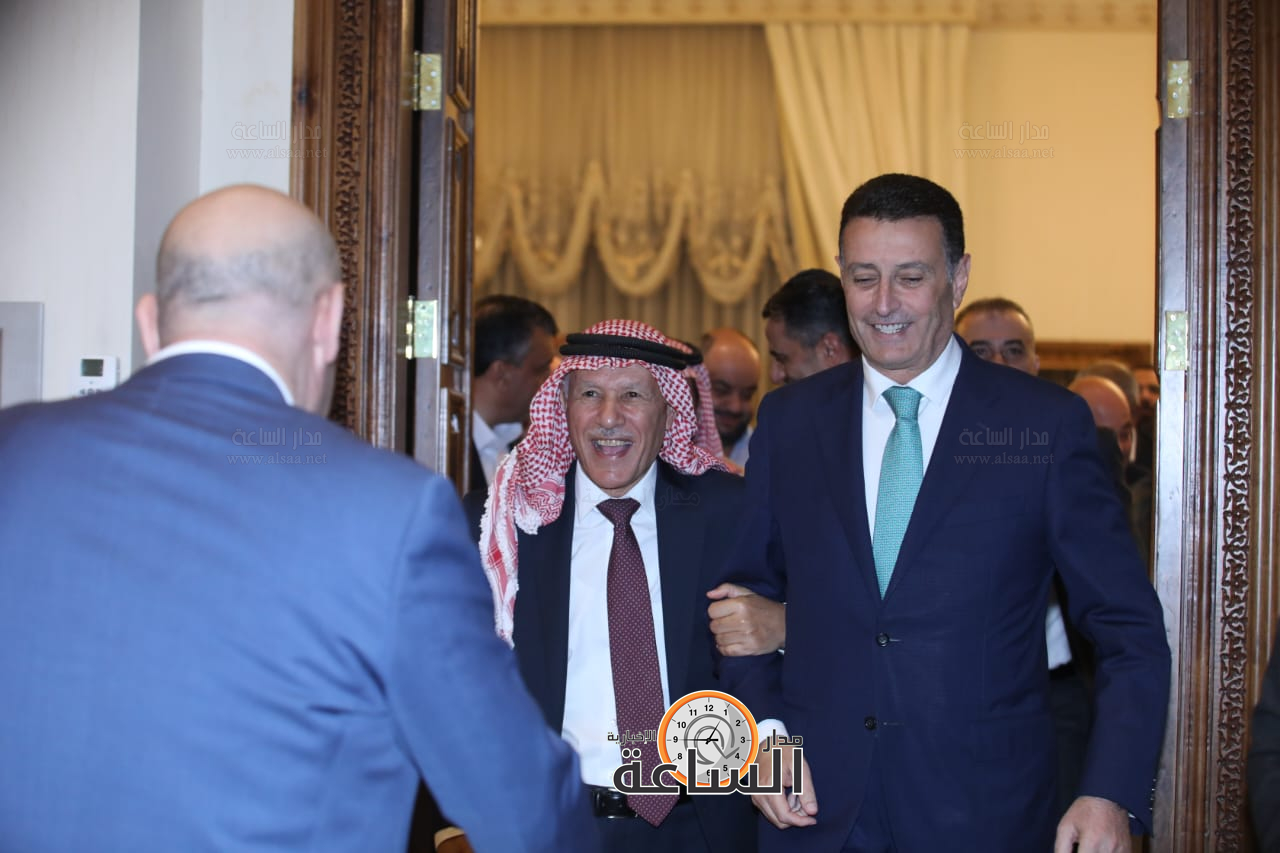 Madar Al-Saa Images 0.4358002174501543