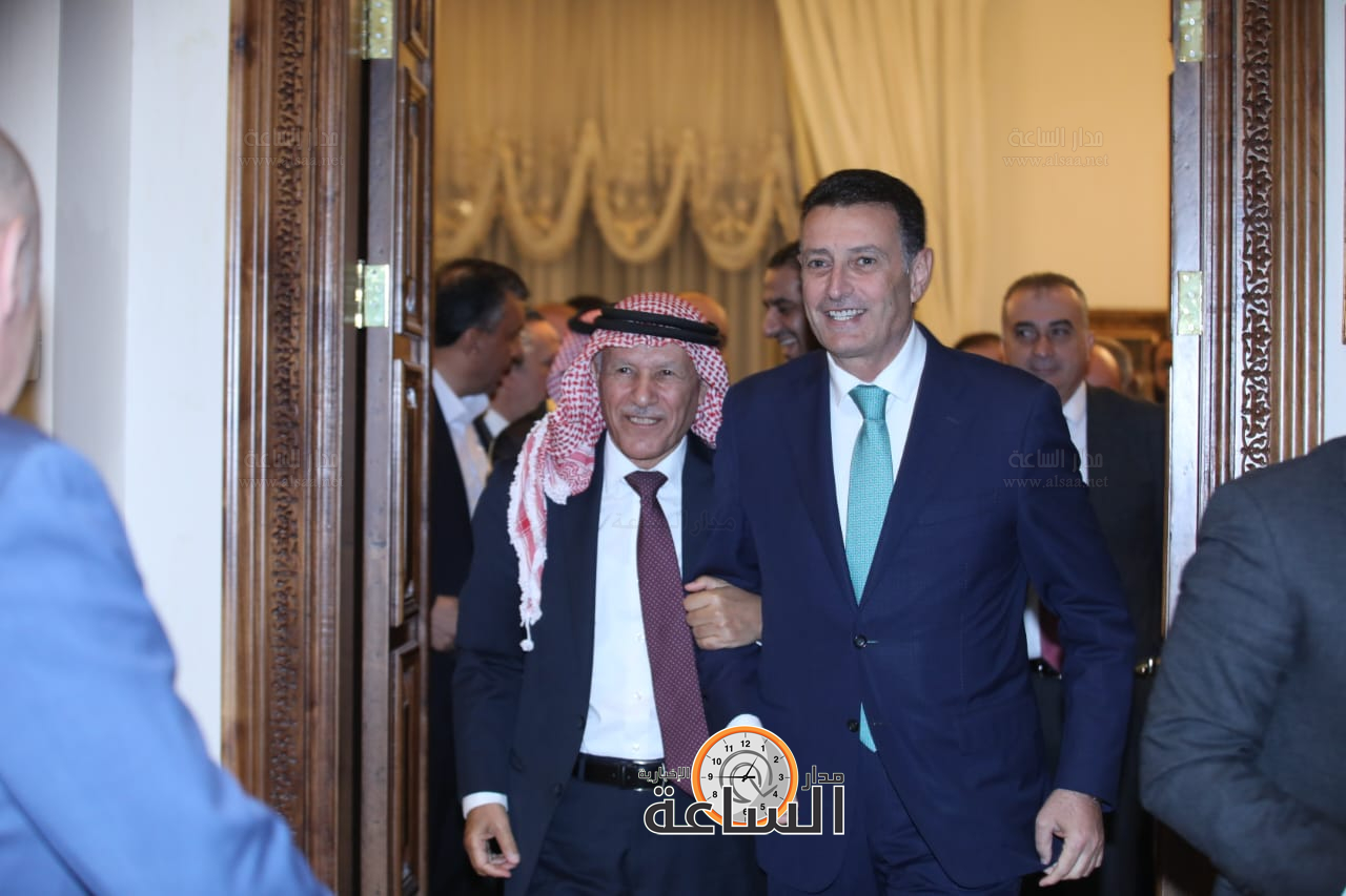 Madar Al-Saa Images 0.8719769172896352