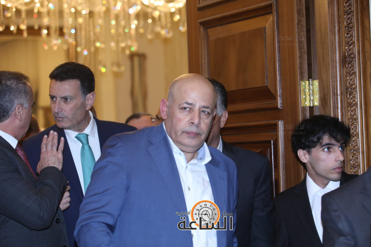 Madar Al-Saa Images 0.8731263656662782