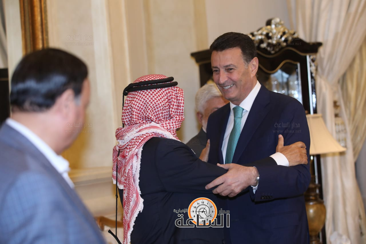 Madar Al-Saa Images 0.8781502164643631