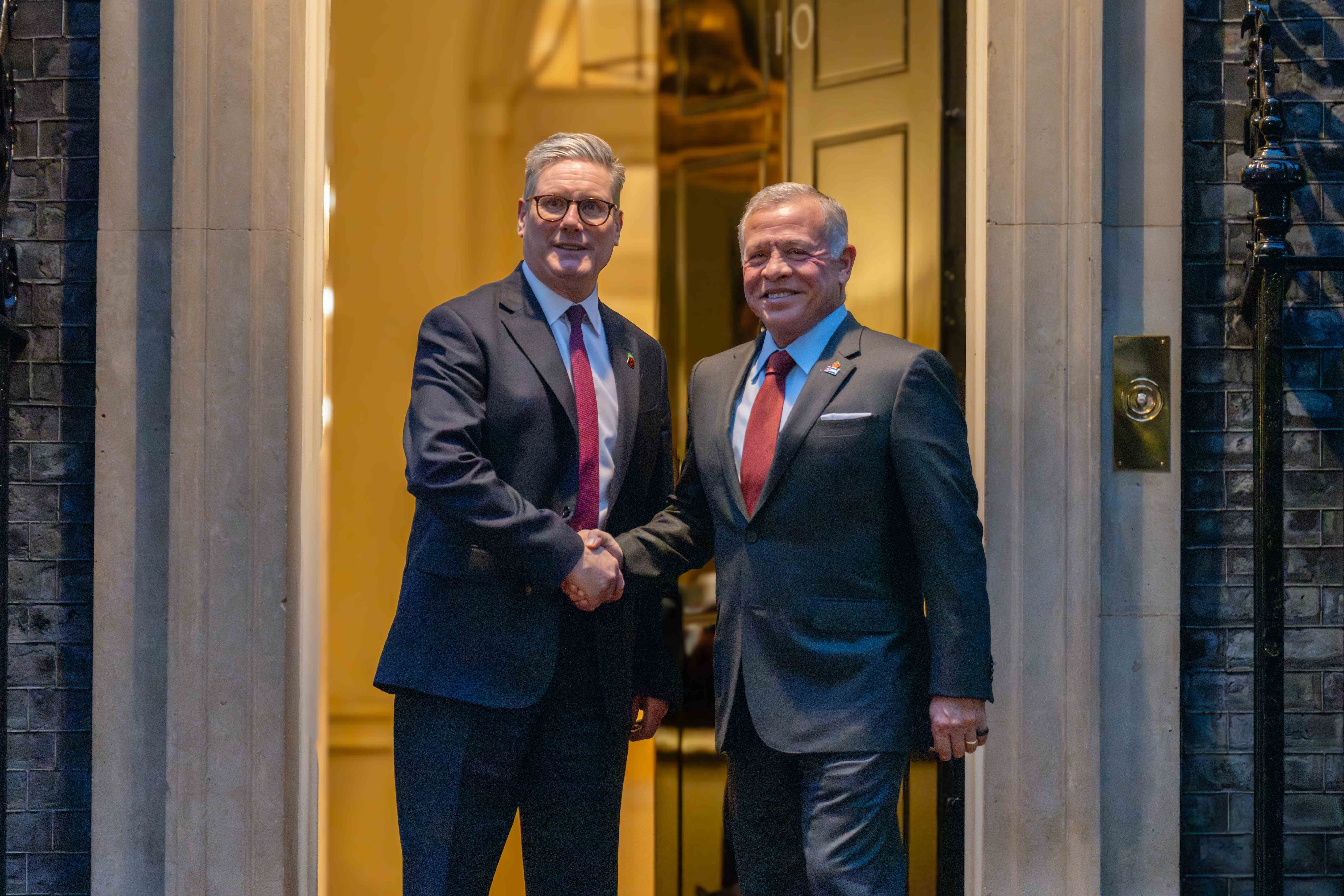 Madar Al-Saa Images 0.16005646410976282