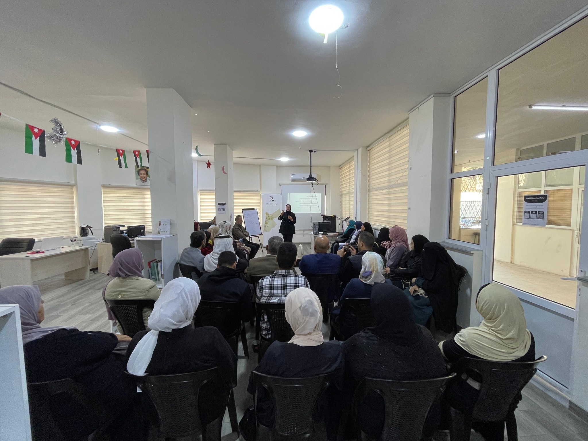 Madar Al-Saa Images 0.5193608227367319