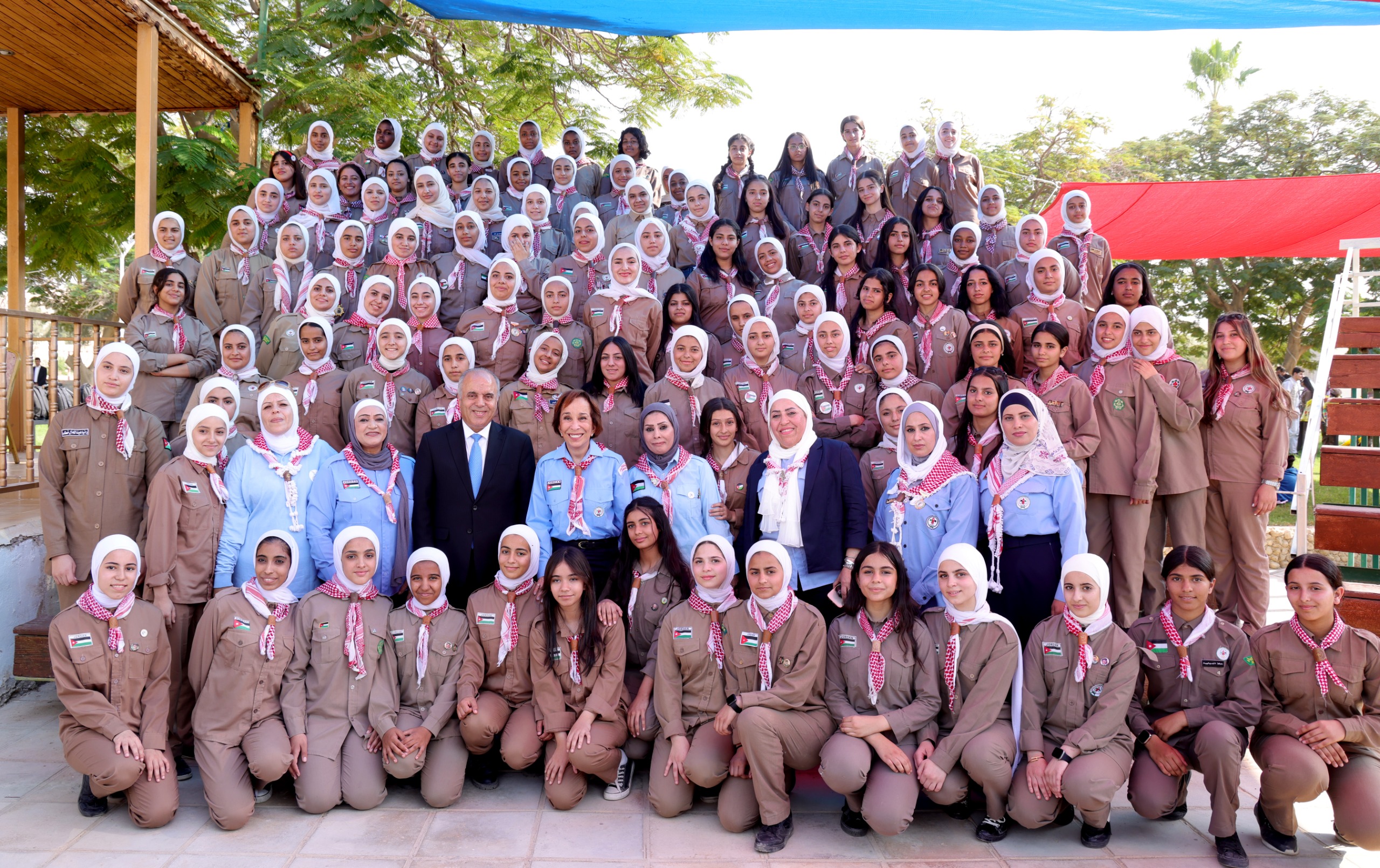 Madar Al-Saa Images 0.09127359720866512