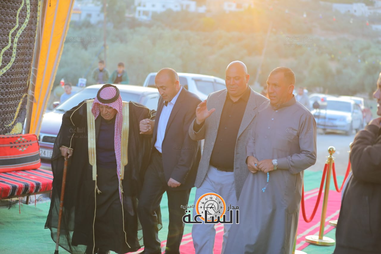 Madar Al-Saa Images 0.2313142107144015