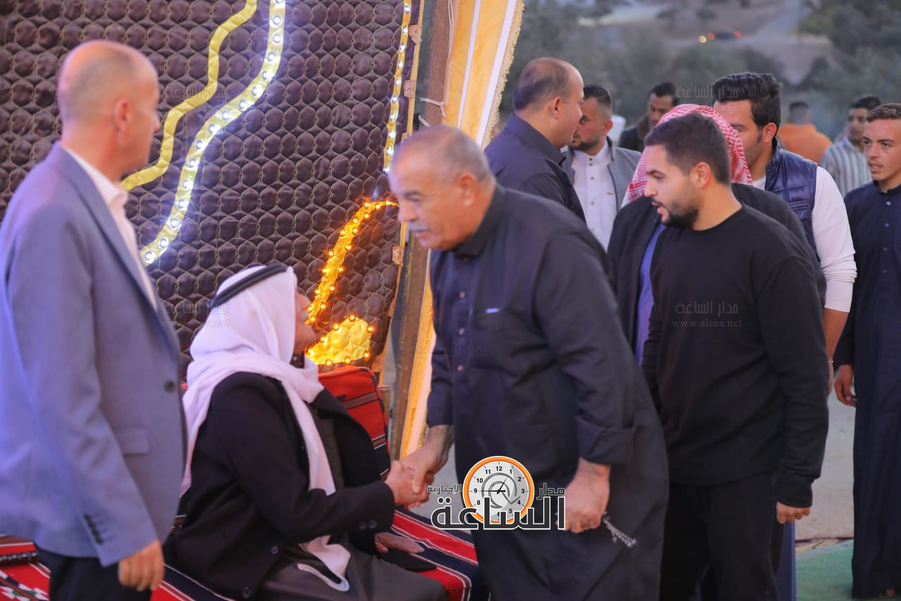 Madar Al-Saa Images 0.46061715116549484