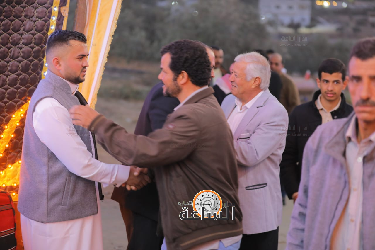 Madar Al-Saa Images 0.8707881895120255