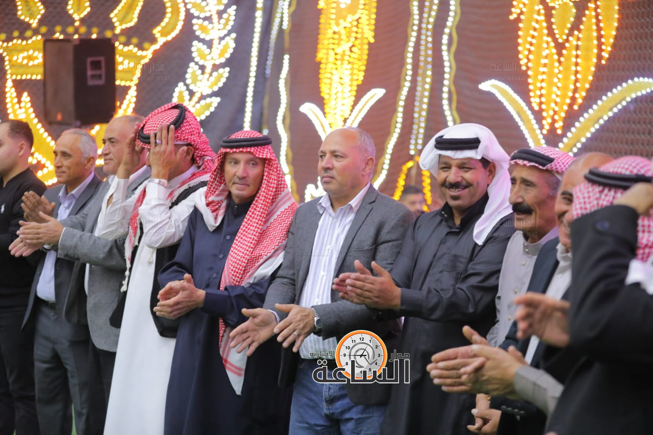 Madar Al-Saa Images 0.41593779655415863