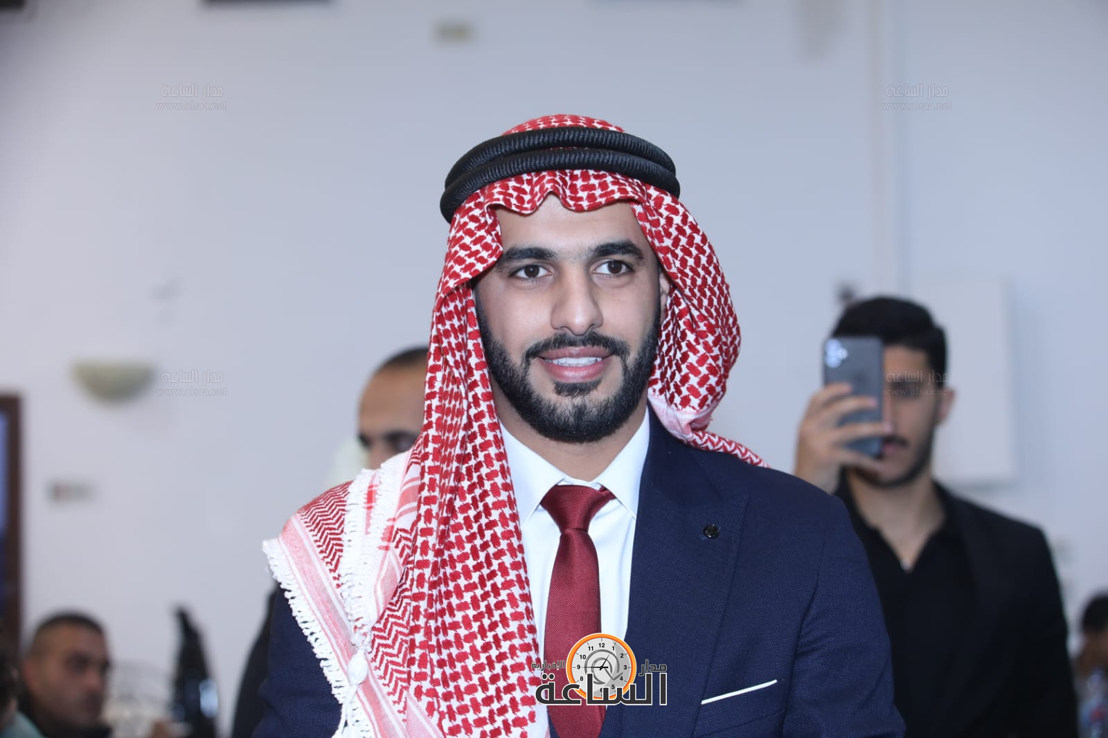 Madar Al-Saa Images 0.8253402864342321