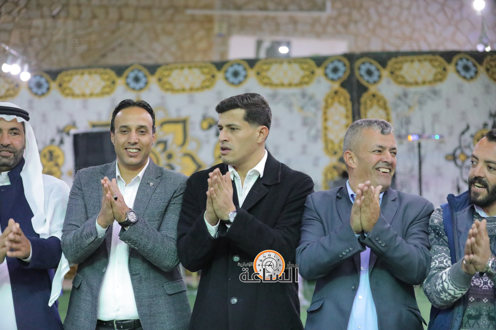 Madar Al-Saa Images 0.3936362367668167