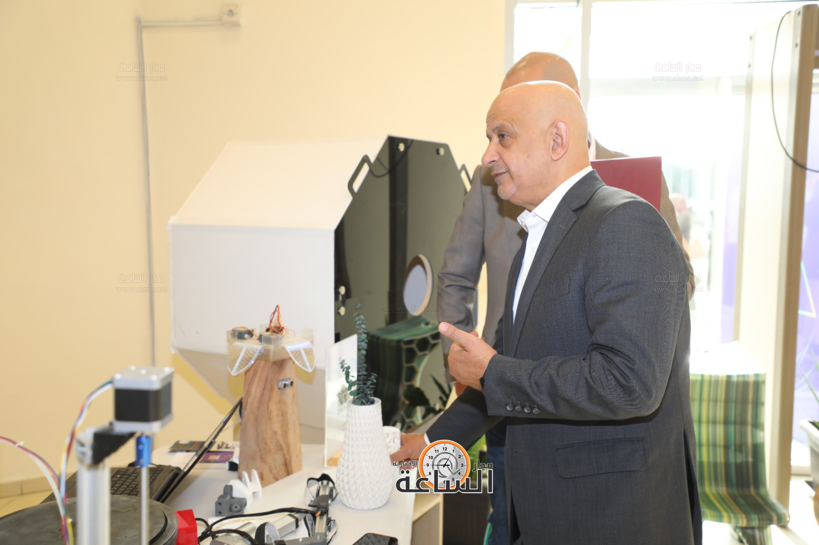 Madar Al-Saa Images 0.3464880534262218